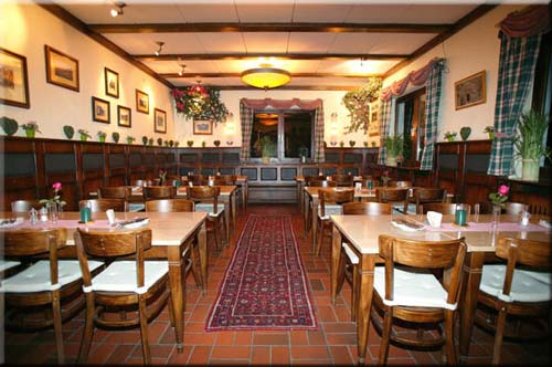 Rustikal-gemütlich anmutende Räumlichkeiten - in Kronberg